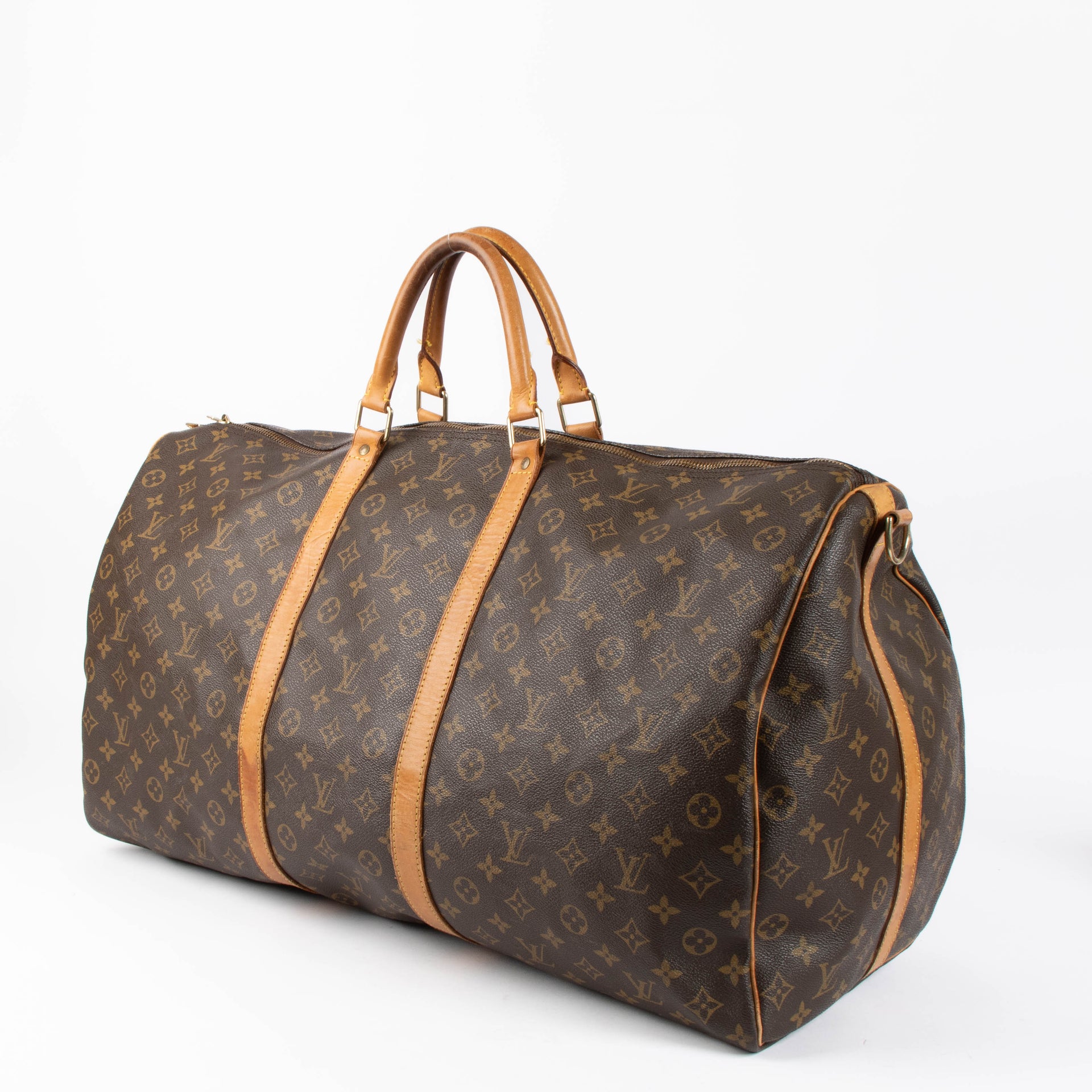 Shop the authentic Louis Vuitton Monogram Keepall Bandouliere 60 Travel Bag second hand on Labellov.com