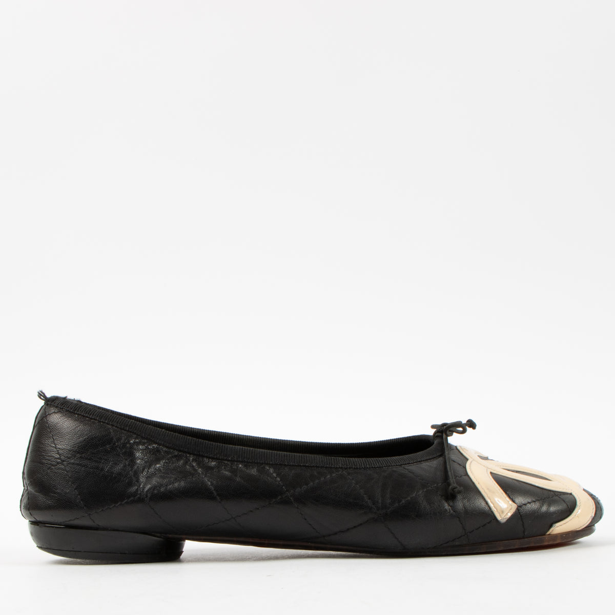 Shop this authentic Chanel Black Ligne Cambon Ballerinas pre-loved on Labellov.com