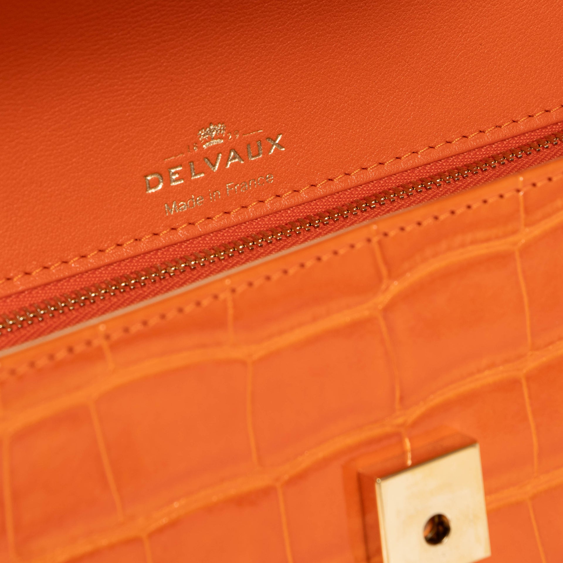 Delvaux Paprika Shiny Alligator Tempête MM Bag