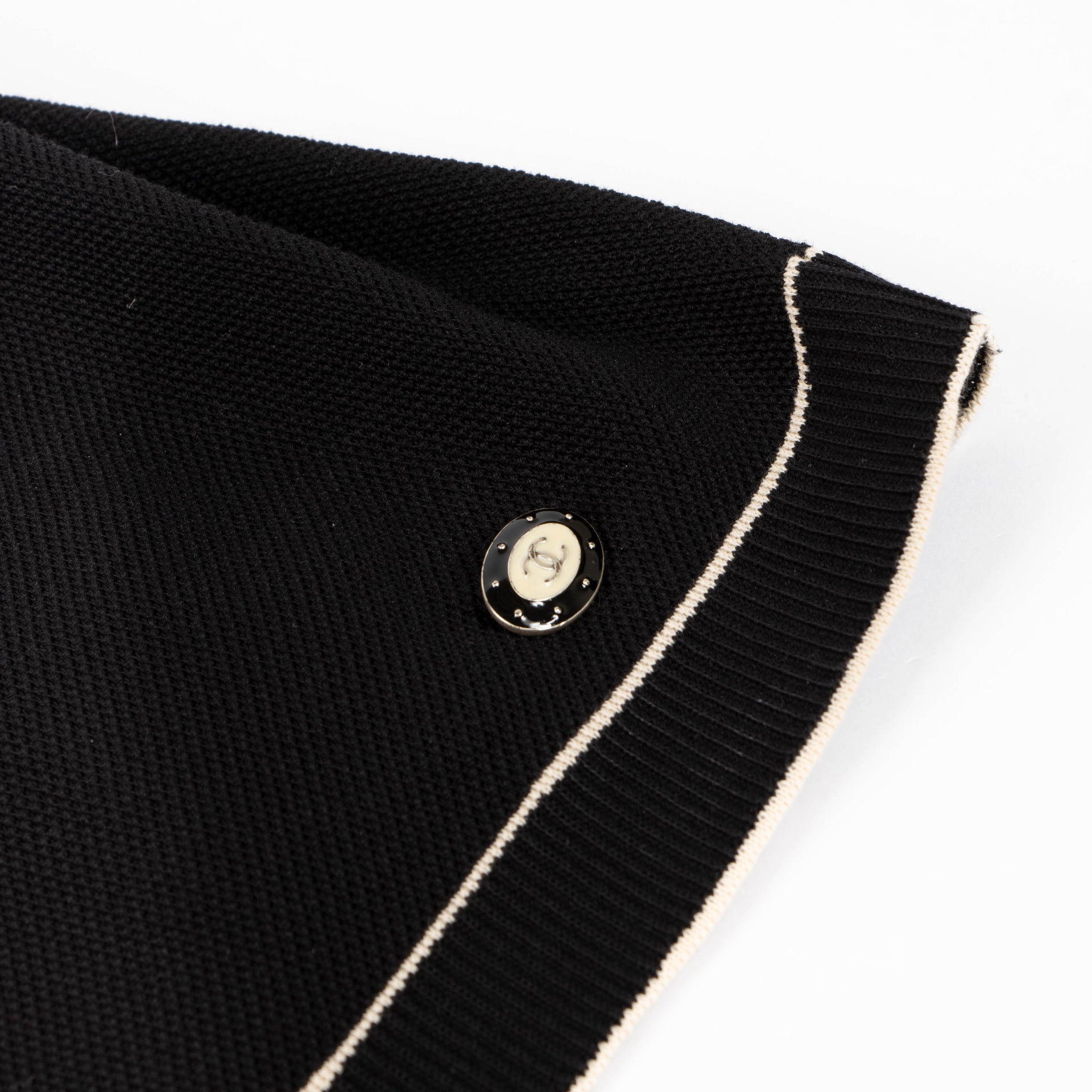 Shop this authentic Chanel Ribbed Knit Coco Mark Short Sleeve Top pre-loved on Labellov.com 