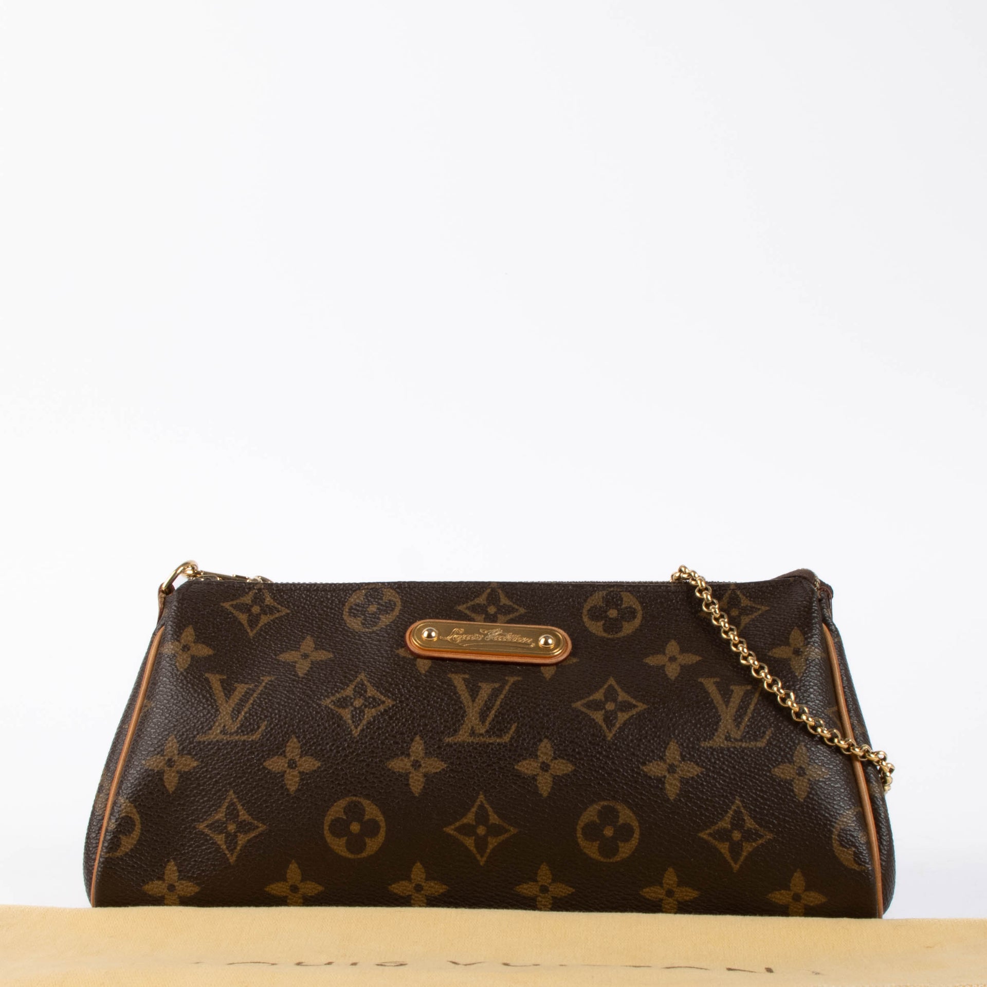 Shop this authentic Louis Vuitton Monogram Eva Clutch pre-loved on Labellov.com