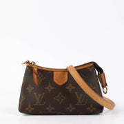 Shop this authentic Louis Vuitton Monogram Pochette Delightful Crossbody pre-loved on Labellov.com