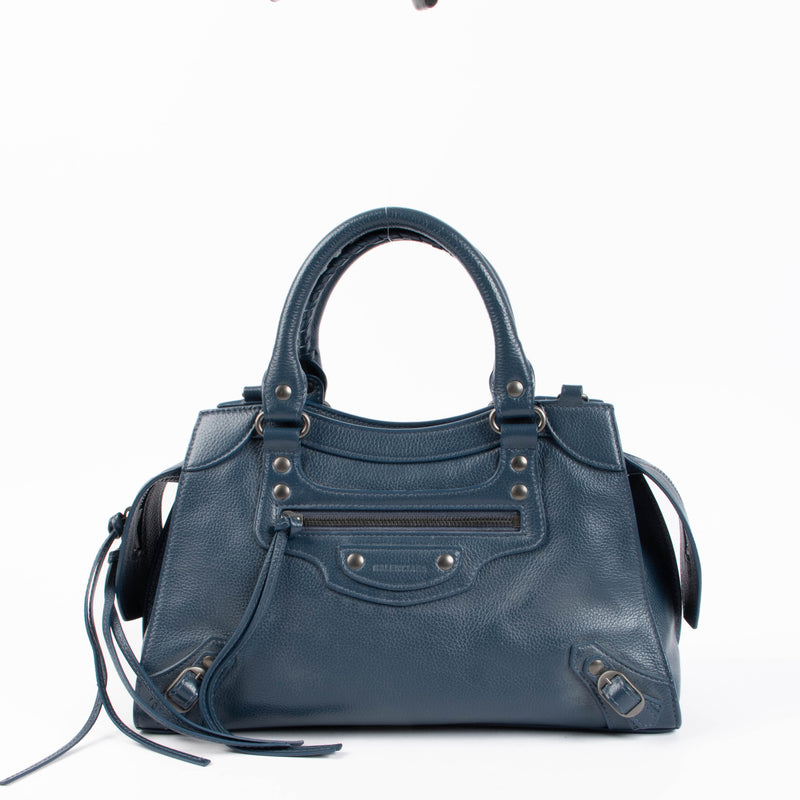 Shop the authentic Balenciaga Blue Neo Classic Small Bag second hand on Labellov.com