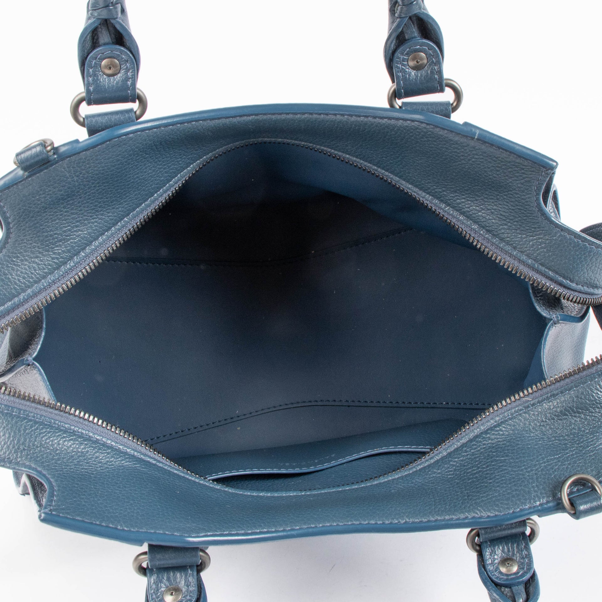 Shop the authentic Balenciaga Blue Neo Classic Small Bag second hand on Labellov.com