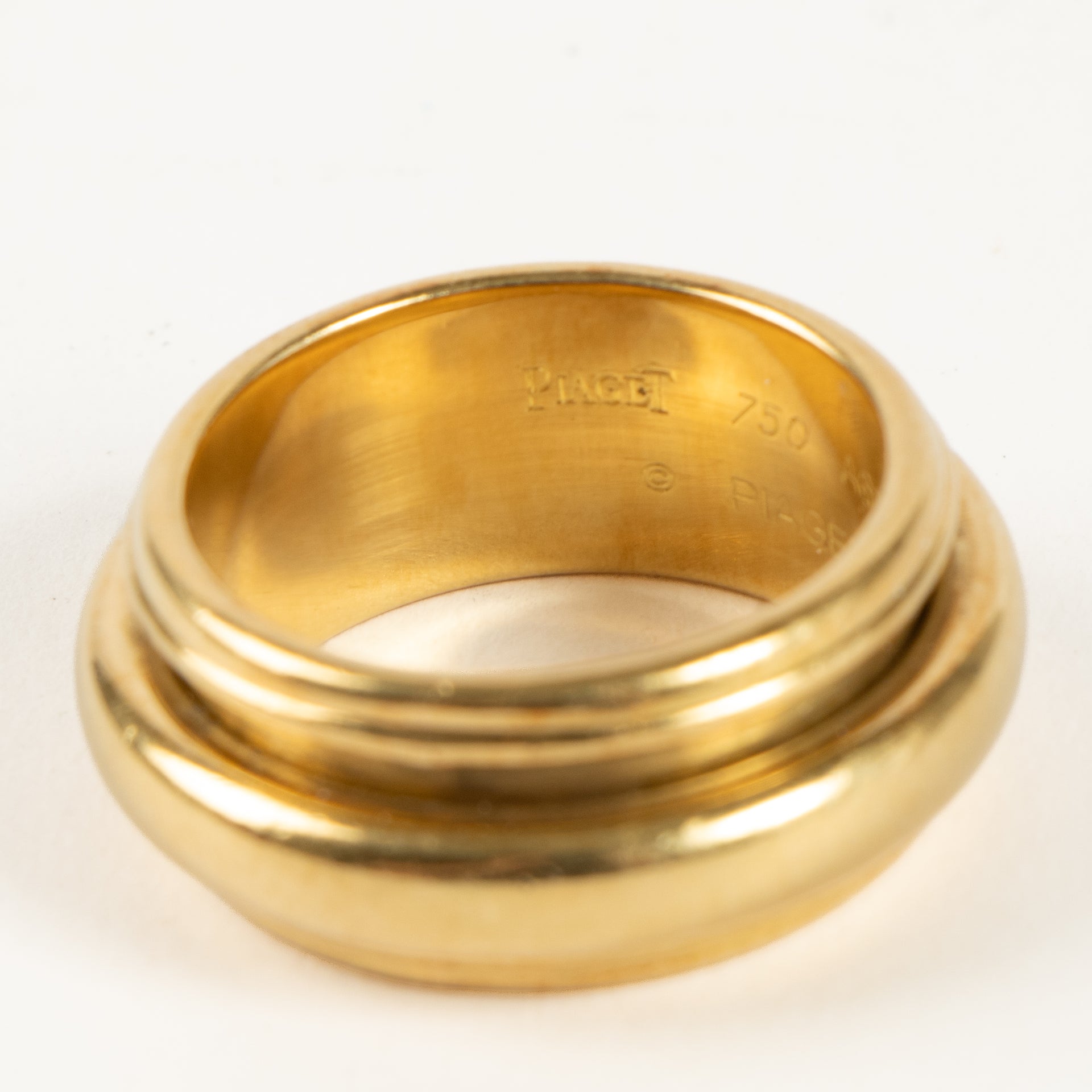 Piaget Yellow Gold 1 Diamond Possession Large Ring - Size 58