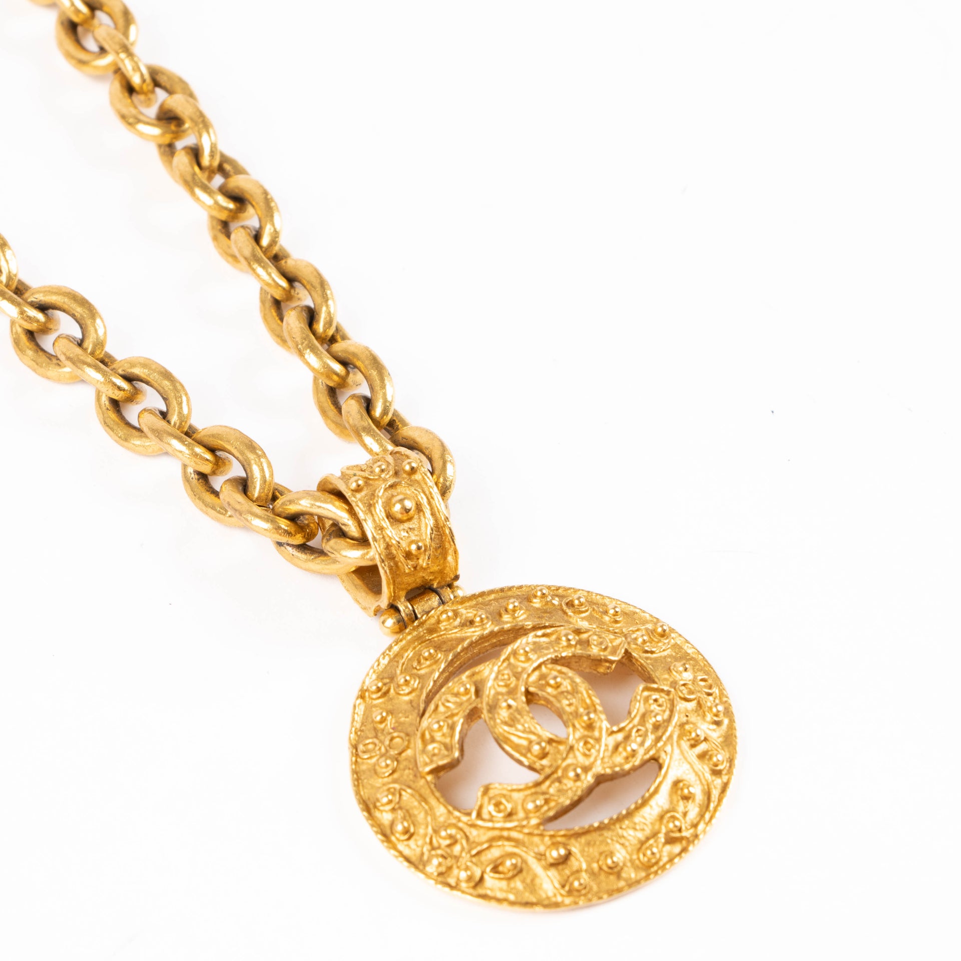 Shop this authentic Chanel 94A Gold Plated Vintage CC Necklace pre-loved on Labellov.com