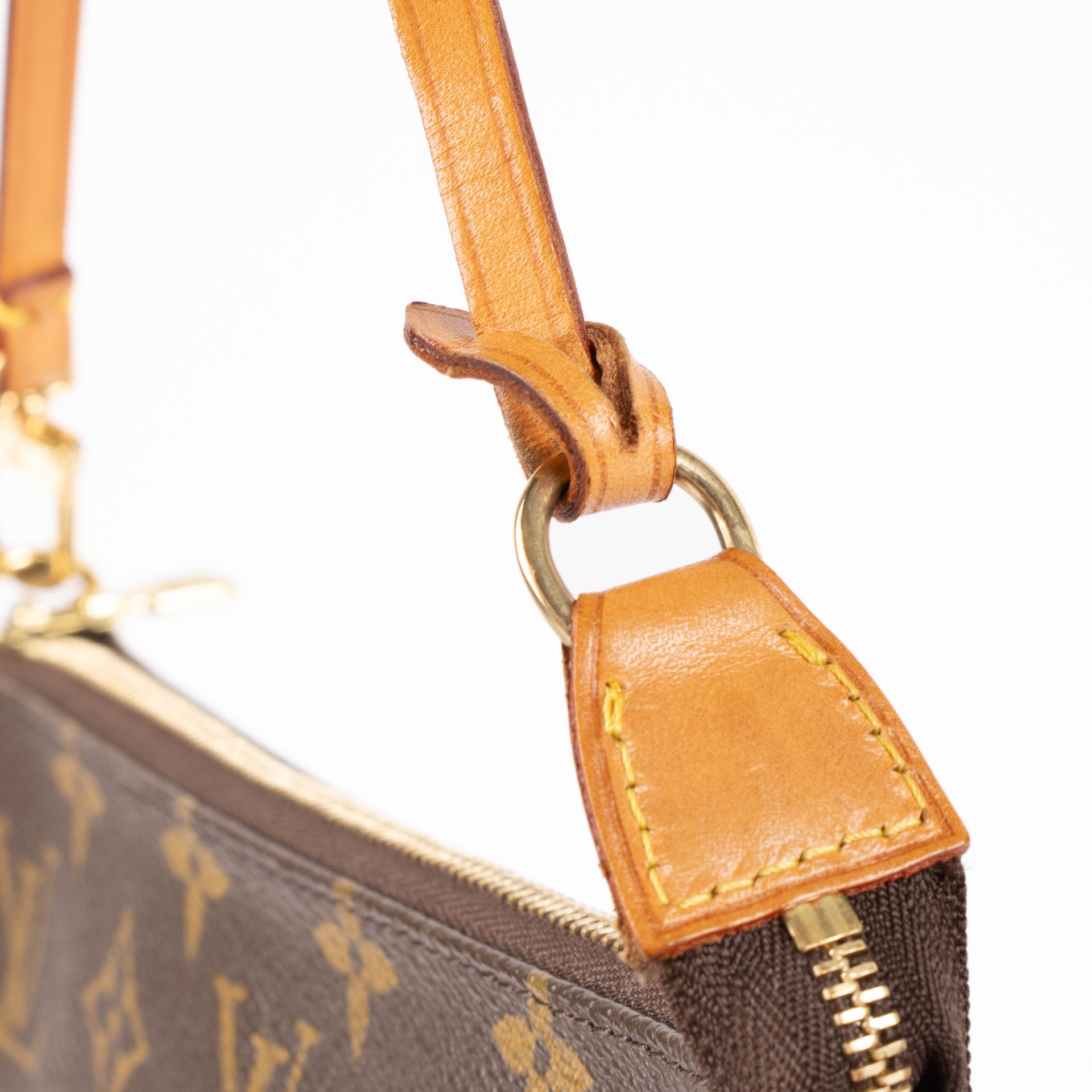 Shop this authentic Louis Vuitton Monogram Pochette Accessoires pre-loved on Labellov.com
