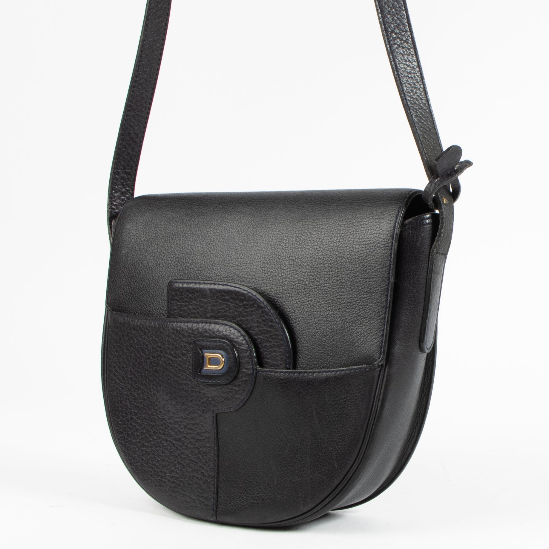 Shop authentic Delvaux Blue Vintage Crossbody Bag on Labellov.com.
