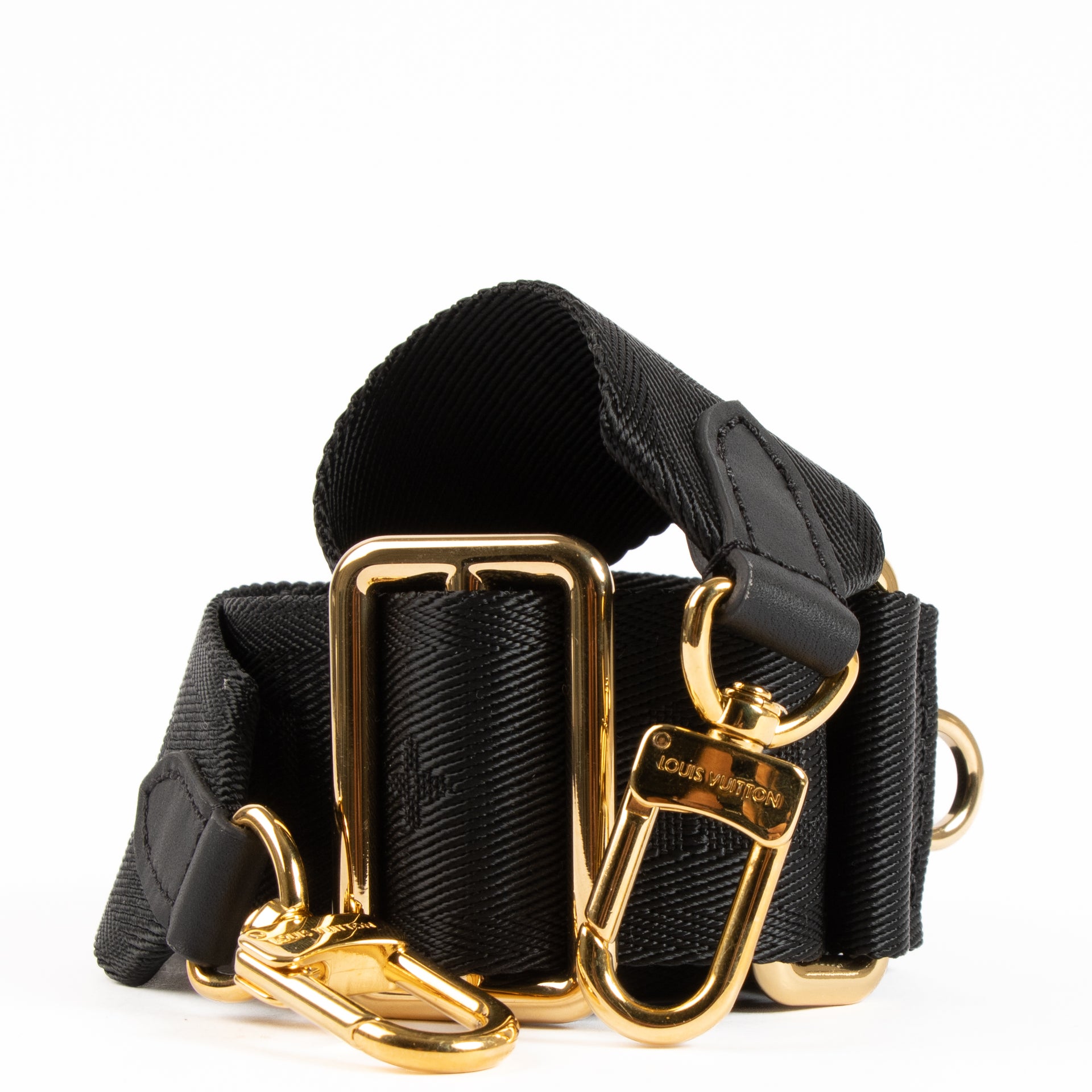Shop the authentic Louis Vuitton Black Petite Malle Souple Strap on Labellov.com !