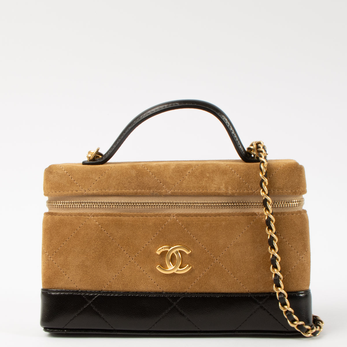 Shop this authentic Chanel 26S Suede/Shiny Lambskin Slim Vanity with Chain pre-loved on Labellov.com.