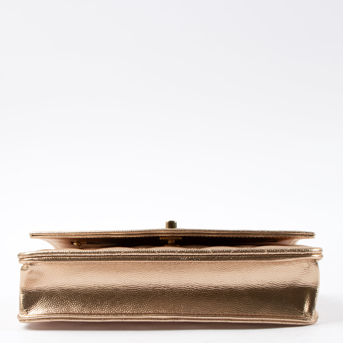 Shop this authentic Chanel 26C Metallic Rose Gold Caviar Wallet On Chain Bag pre-loved on Laballov.com