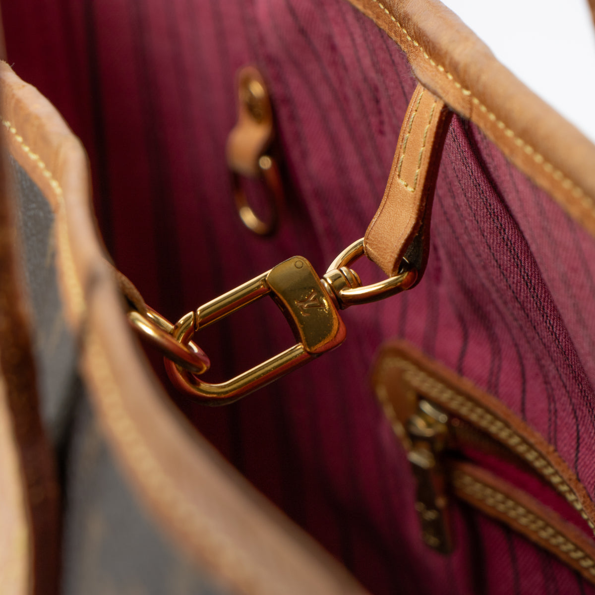 Shop this authentic Louis Vuitton Monogram/Fuchsia Neverfull MM Bag pre-loved on Labellov.com.