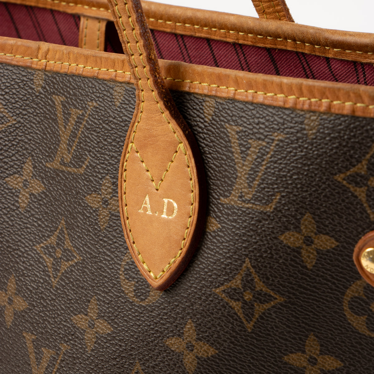 Shop this authentic Louis Vuitton Monogram/Fuchsia Neverfull MM Bag pre-loved on Labellov.com.