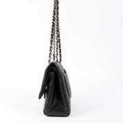 Shop the authentic Chanel Black Jumbo Classic Flap Bag second hand on Labellov.com