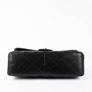 Shop the authentic Chanel Black Jumbo Classic Flap Bag second hand on Labellov.com