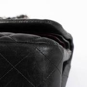 Shop the authentic Chanel Black Jumbo Classic Flap Bag second hand on Labellov.com