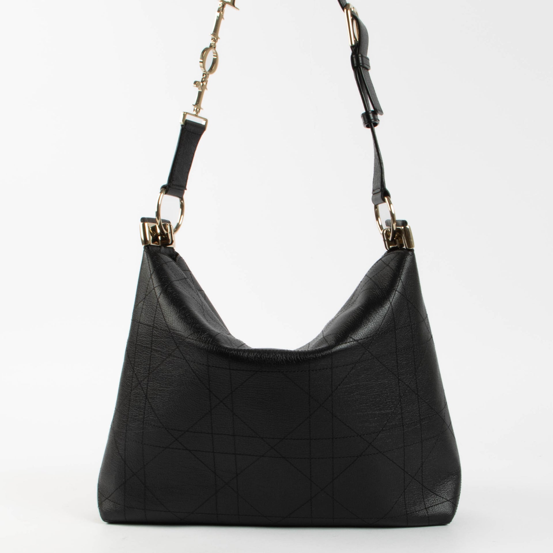 Shop the authentic Christian Dior Black Flat Cannage Large Diorly Shoulder Bag second hand on Labellov.com