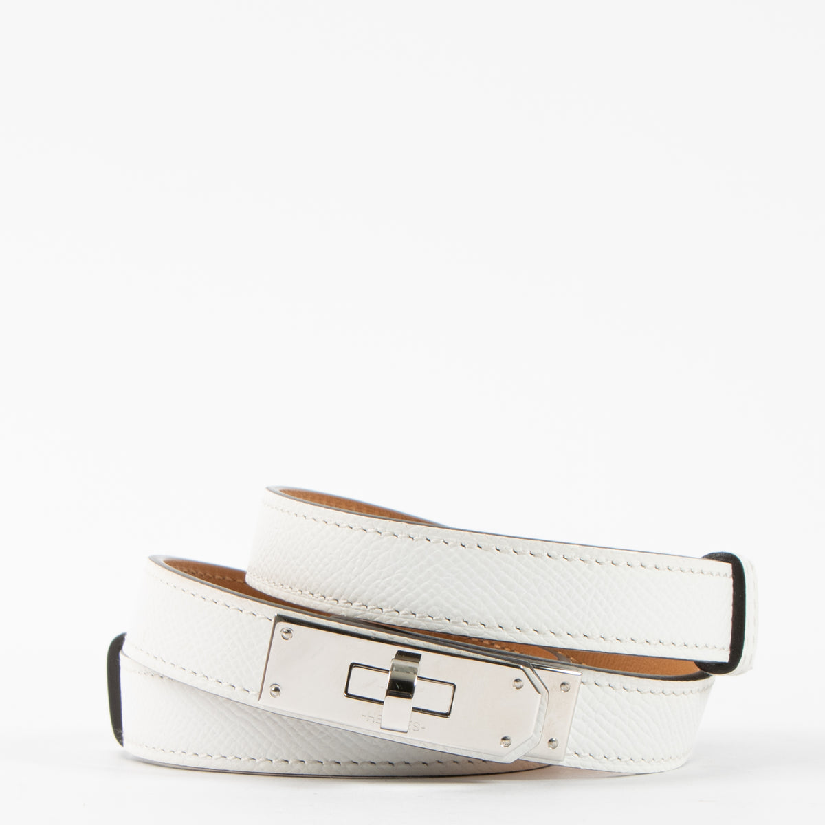 Shop this authentic Hermes Kelly 18 Belt White Epsom PHW pre-loved on Labellov.com