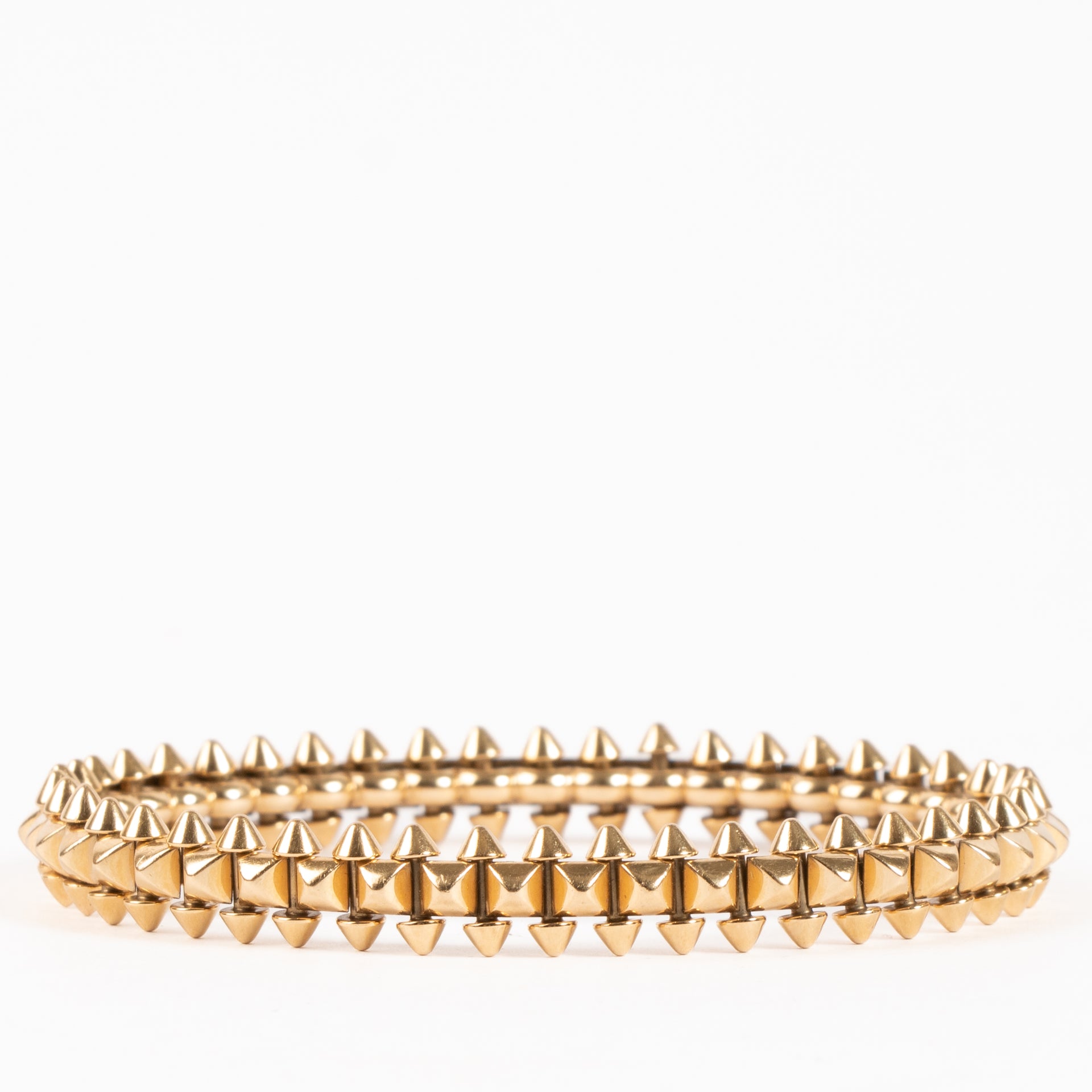Shop the authentic Cartier Yellow Gold Clash Bracelet on Labellov.com !