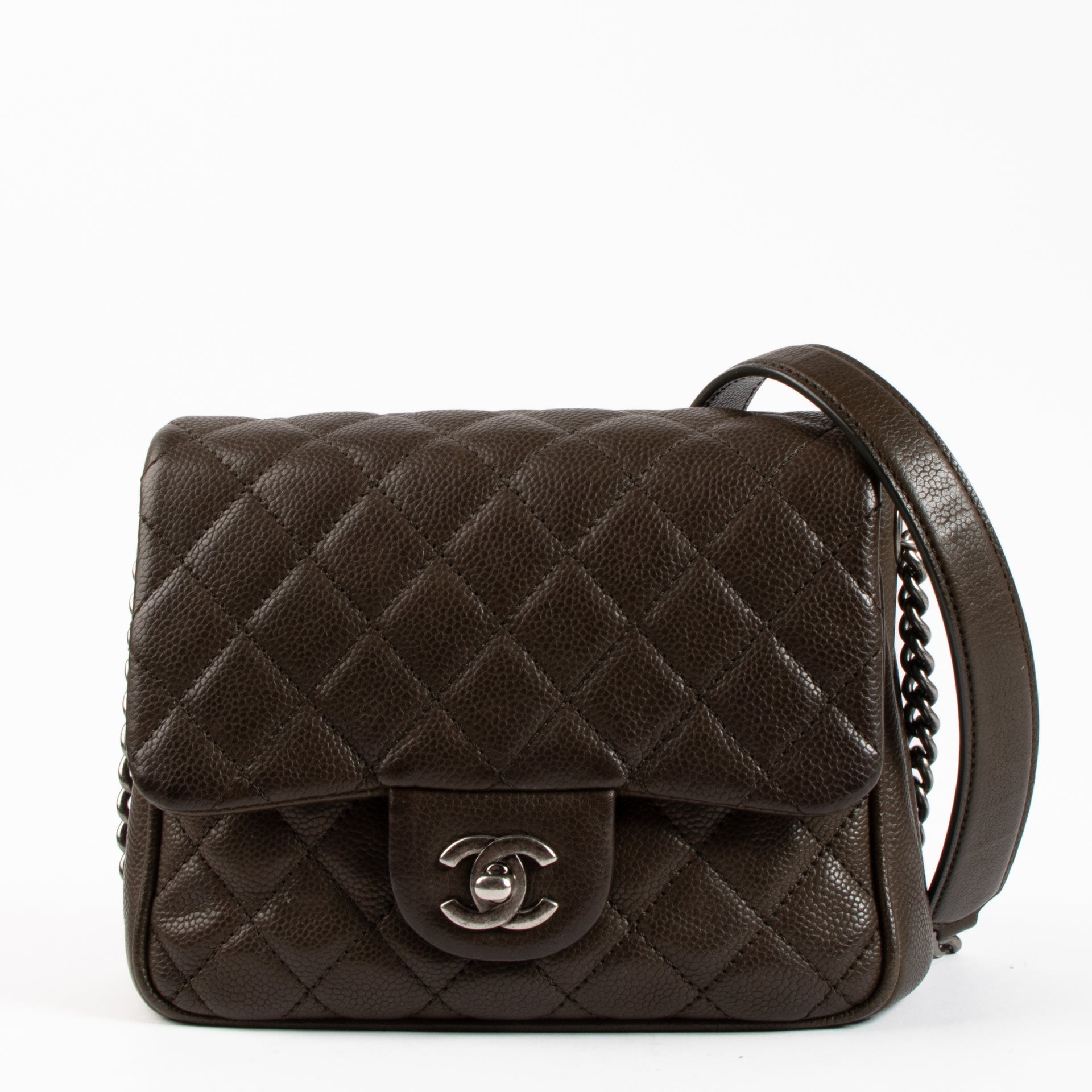 Shop the authentic Chanel Brown Calfskin Small Rock Flap Bag on Labellov.com !