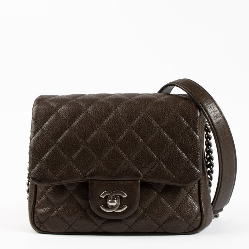 Shop the authentic Chanel Brown Calfskin Small Rock Flap Bag on Labellov.com !