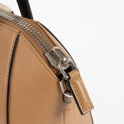 Shop the authentic Givenchy Tricolor Antigona Small Bag on Labellov.com !