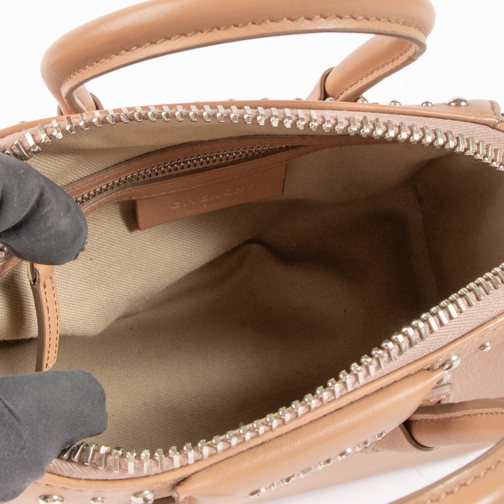Shop the authentic Givenchy Beige Leather Studded Antigona Mini Bag on Labellov.com !