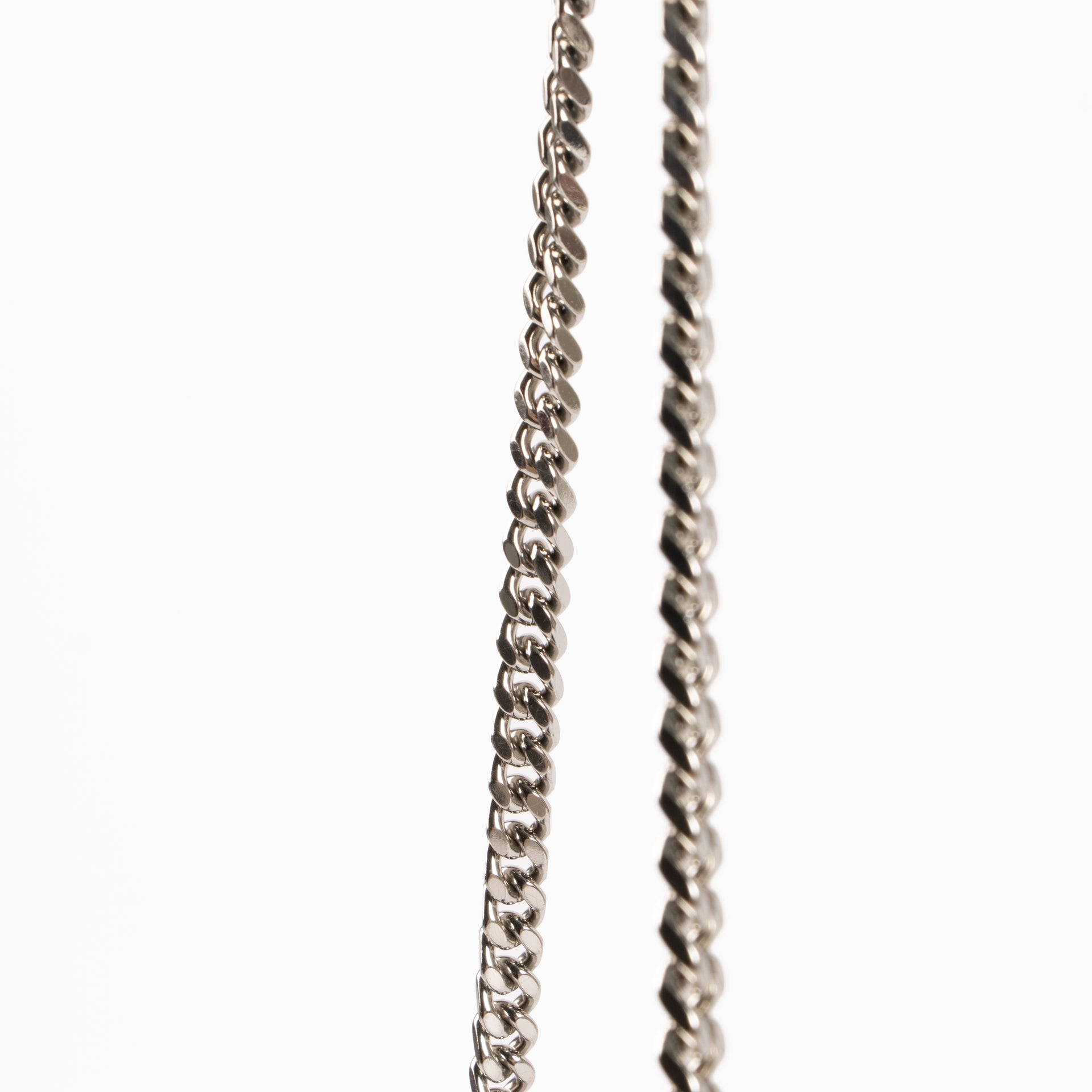 Shop the authentic Saint Laurent Black Leather Cassandre Classic Chain Wallet on Labellov.com !