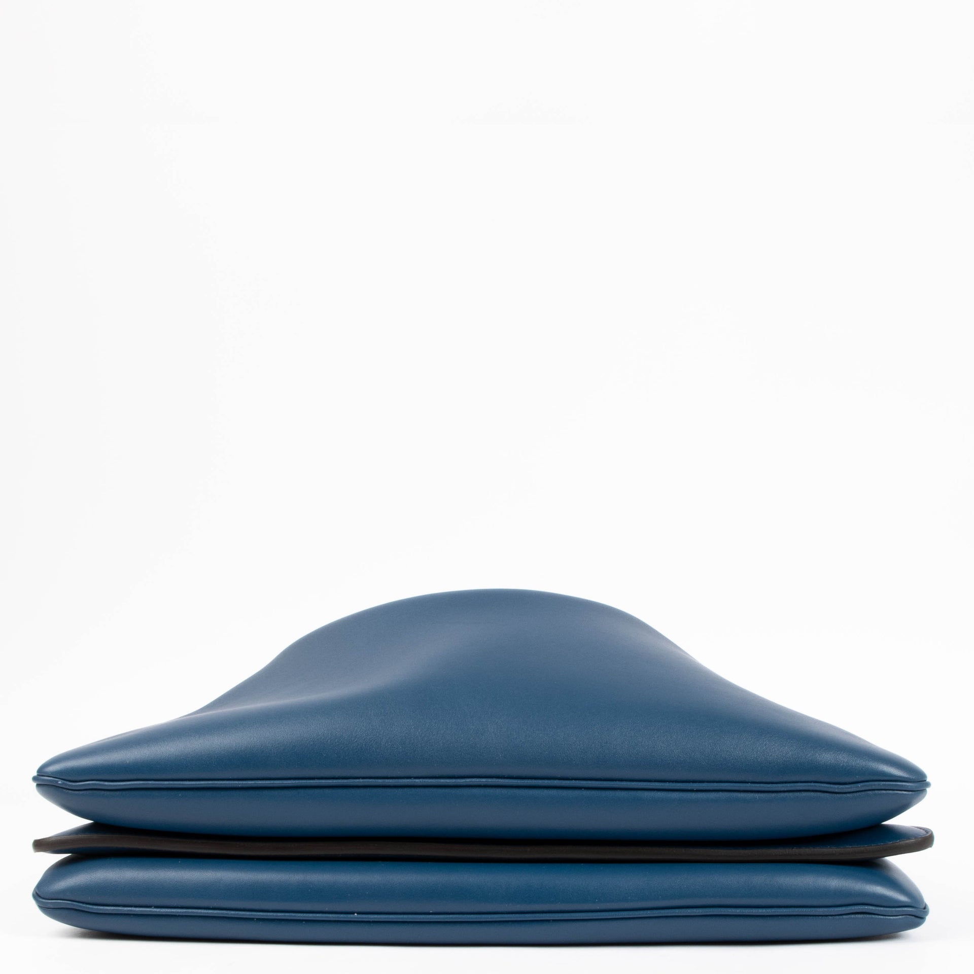 Shop the authentic Fendi Blue Large Peekaboo ISeeU Soft Bag second hand on Labellov.com