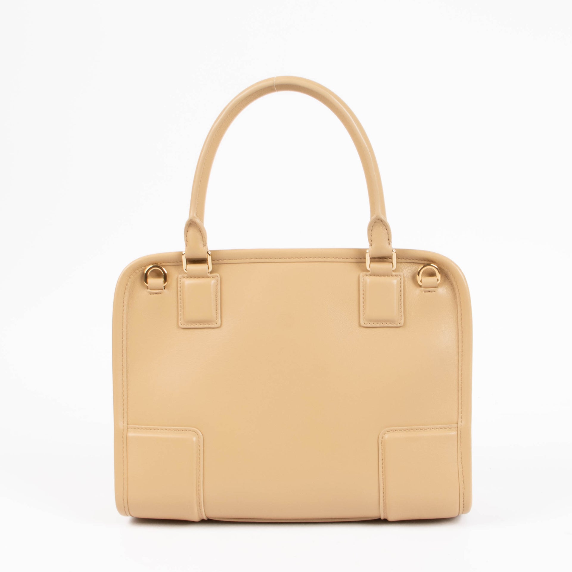 Shop the authentic Loewe Silk Beige/Mustard Soft Calfskin Small Amazona 180 Bag second hand on Labellov.com