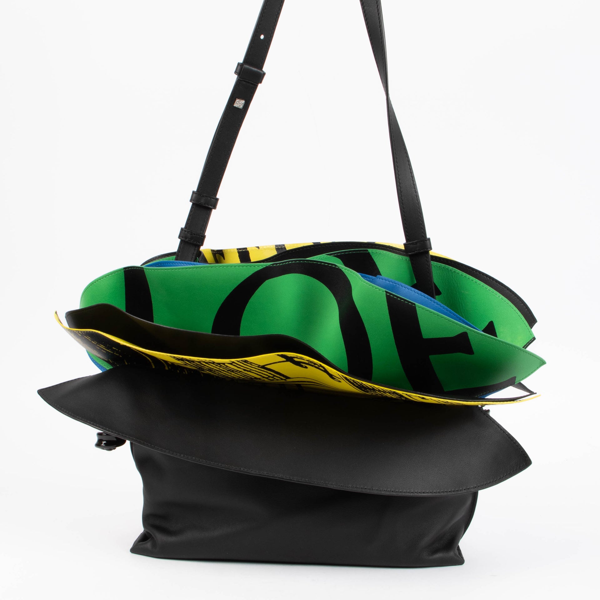 Shop the authentic Loewe Black Nappa Calfskin Medium Millefeuille Flamenco Clutch second hand on Labellov.com