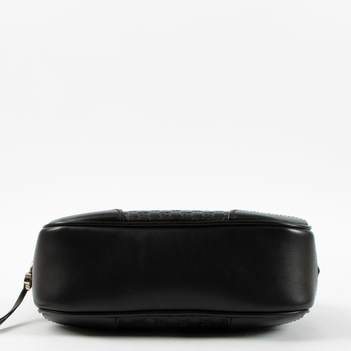 Shop this authentic Gucci Black Microguccissima Bree Camera Bag Pre-Loved on Labellov.com