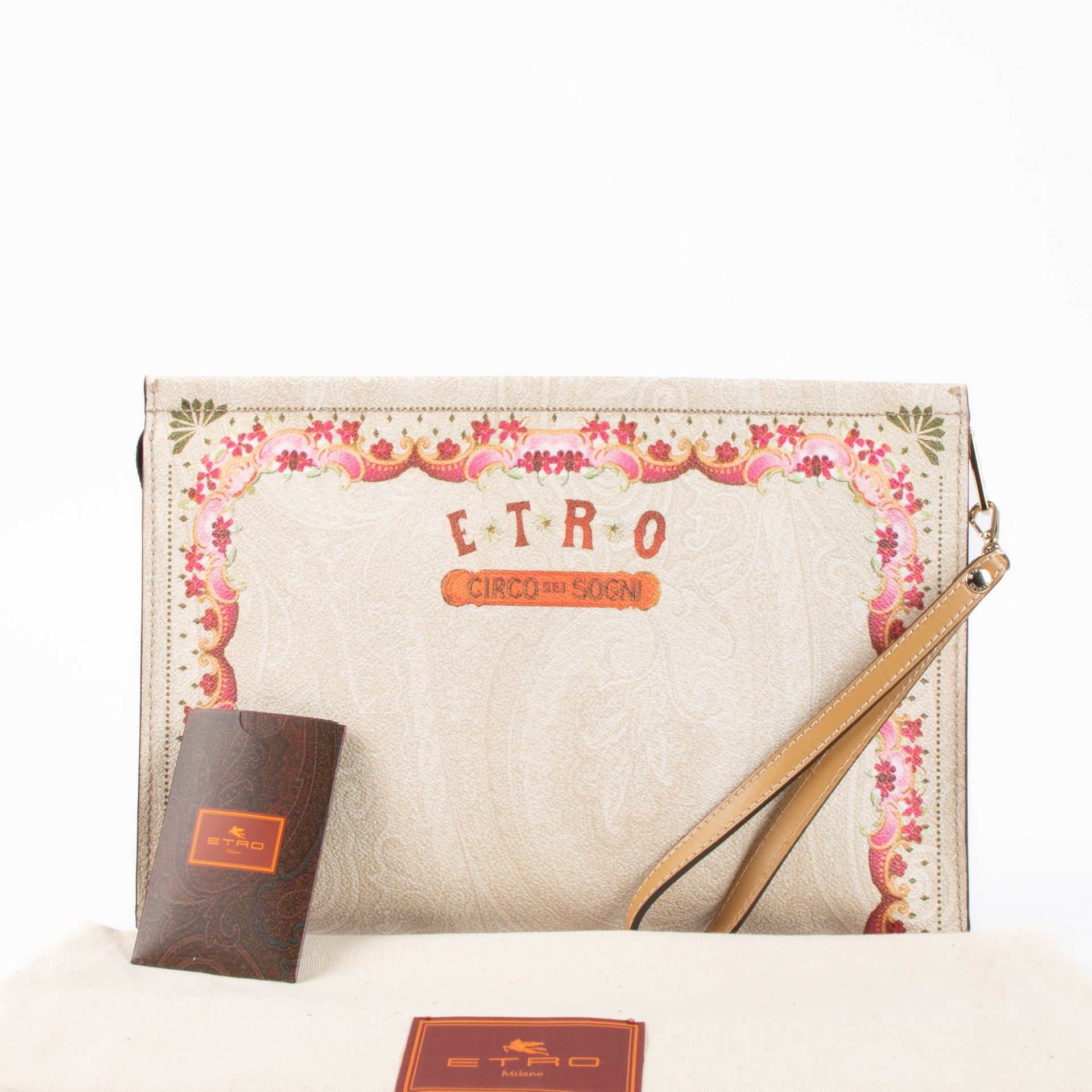 Shop the authentic Etro Circo Dei Sogni Medium Clutch second hand on Labellov.com