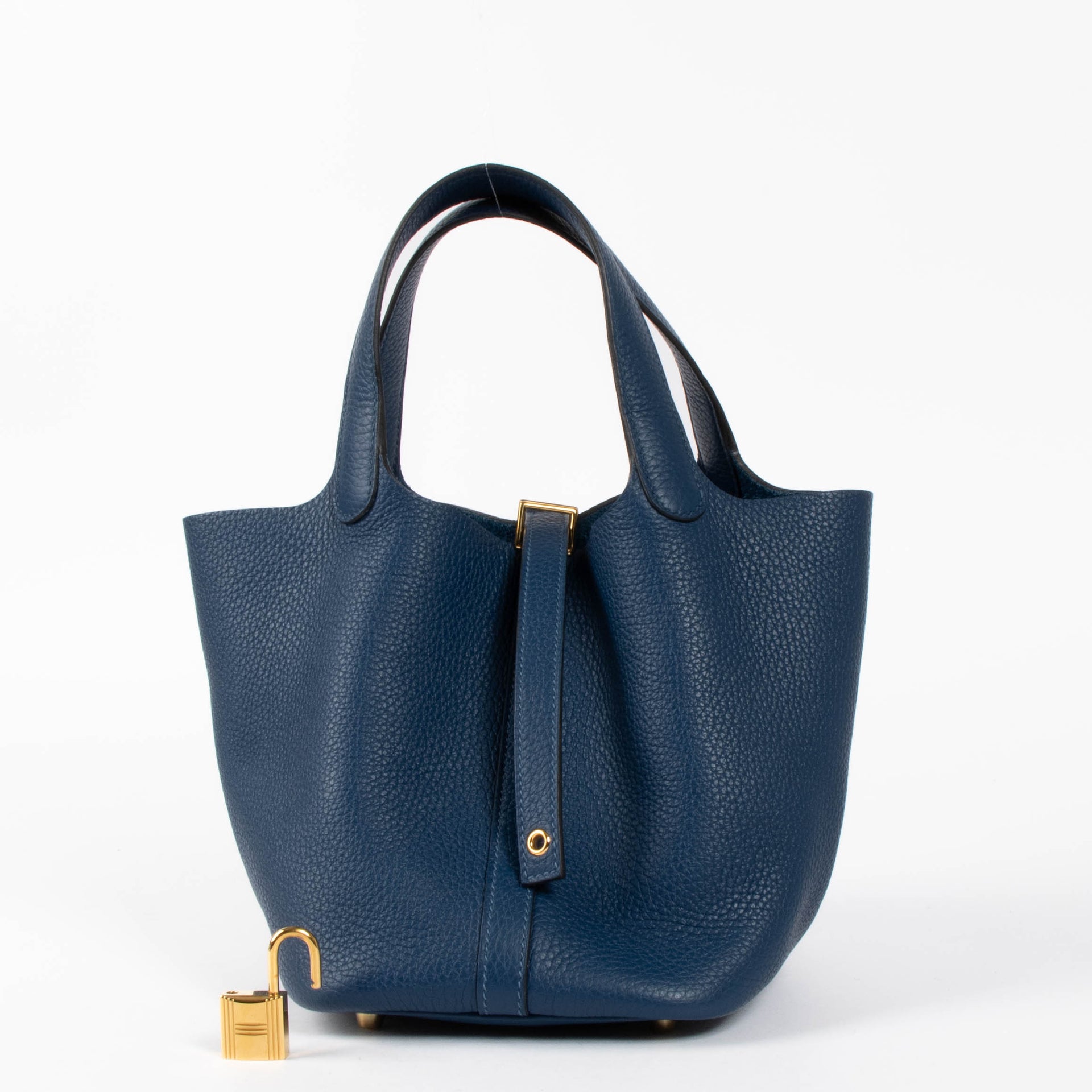 Shop this authentic Hermès Picotin Lock 18 Deep Blue GHW pre-loved on Labellov.com