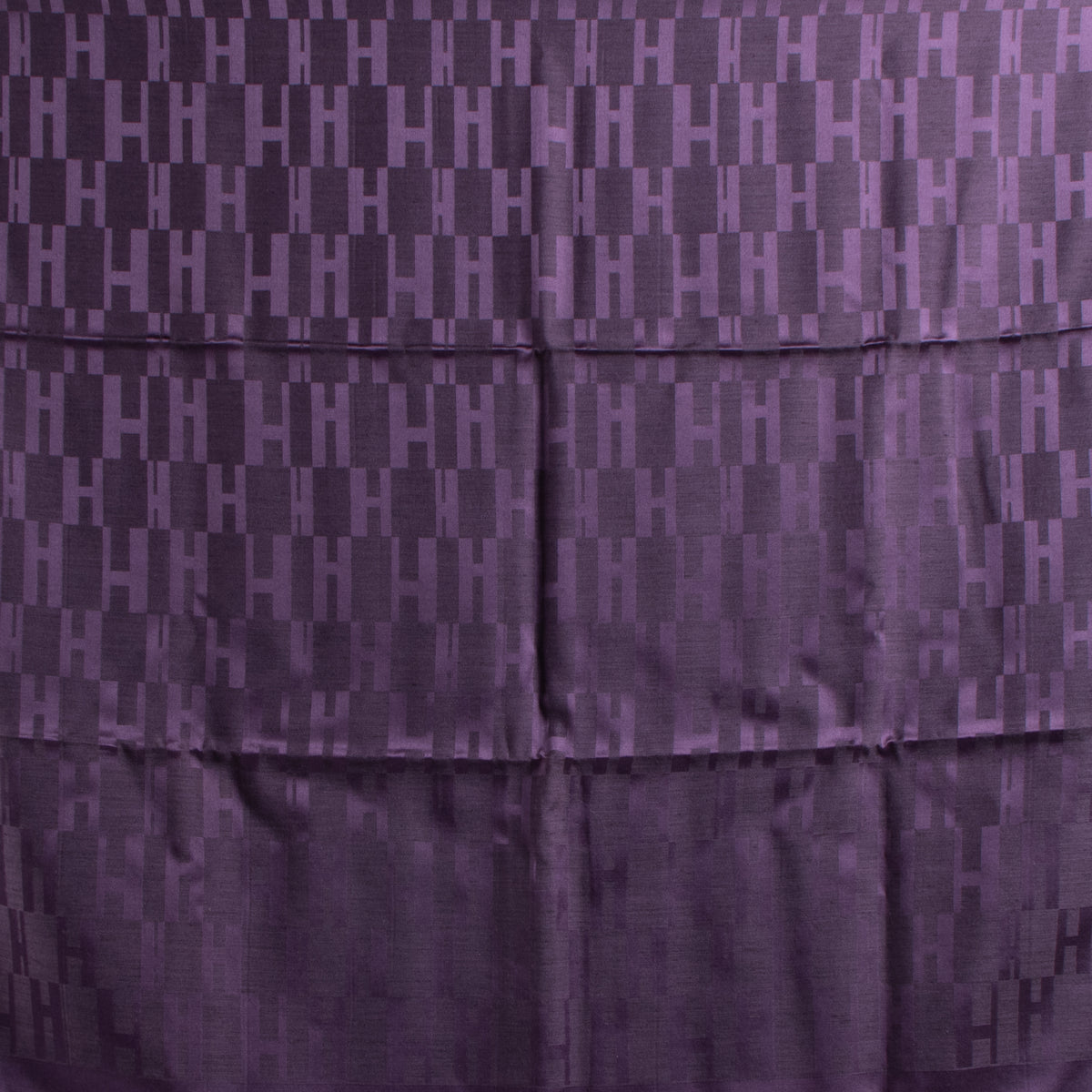Shop the authentic Hermes Purple Silk/Wool Blend Facinnee Grand H Scarf second hand on Labellov.com!
