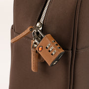 Shop the authentic Delvaux Brown Airess Business Case second hand on Labellov.com!