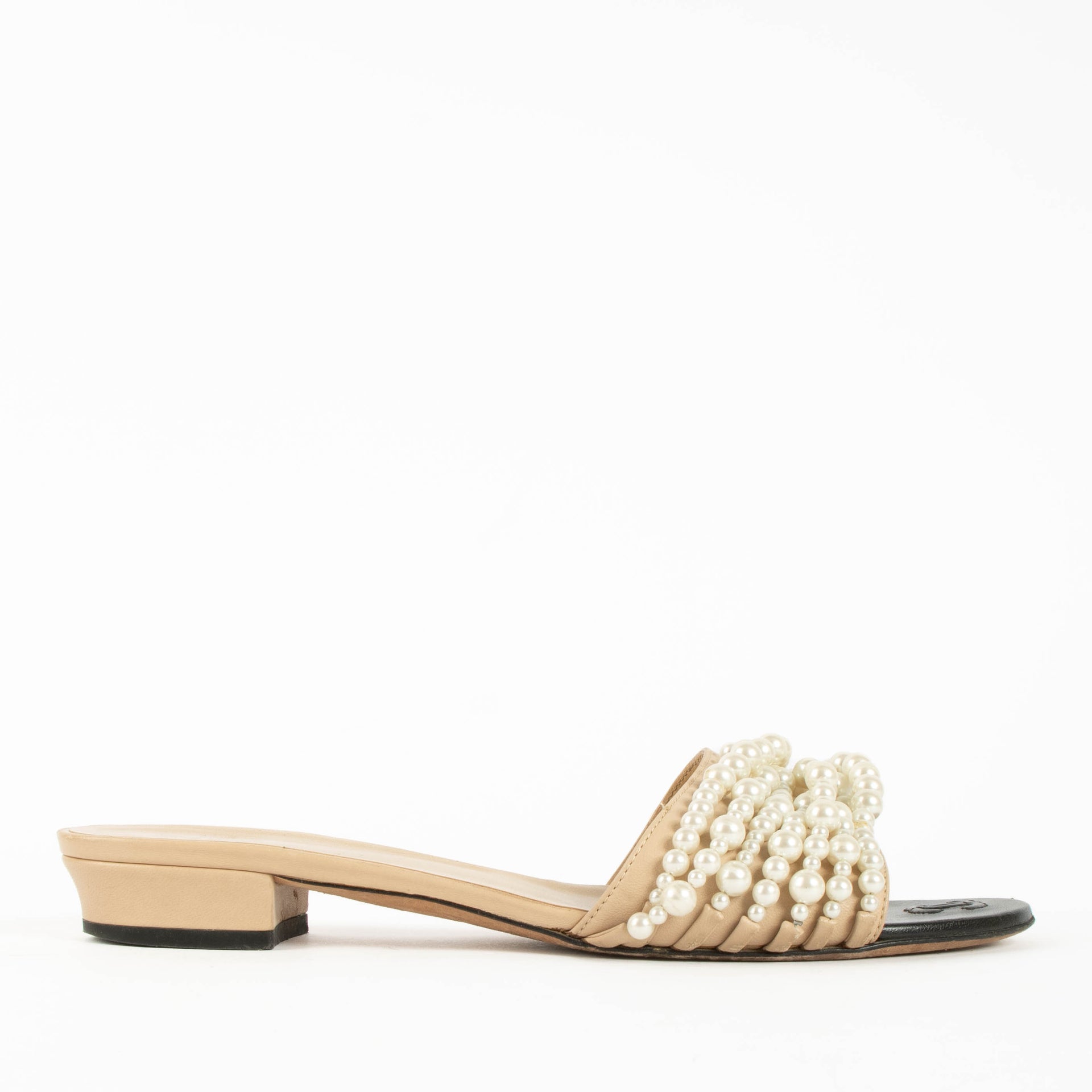 Shop safe online authentic second hand Chanel Beige Pearl Mules - size 37,5