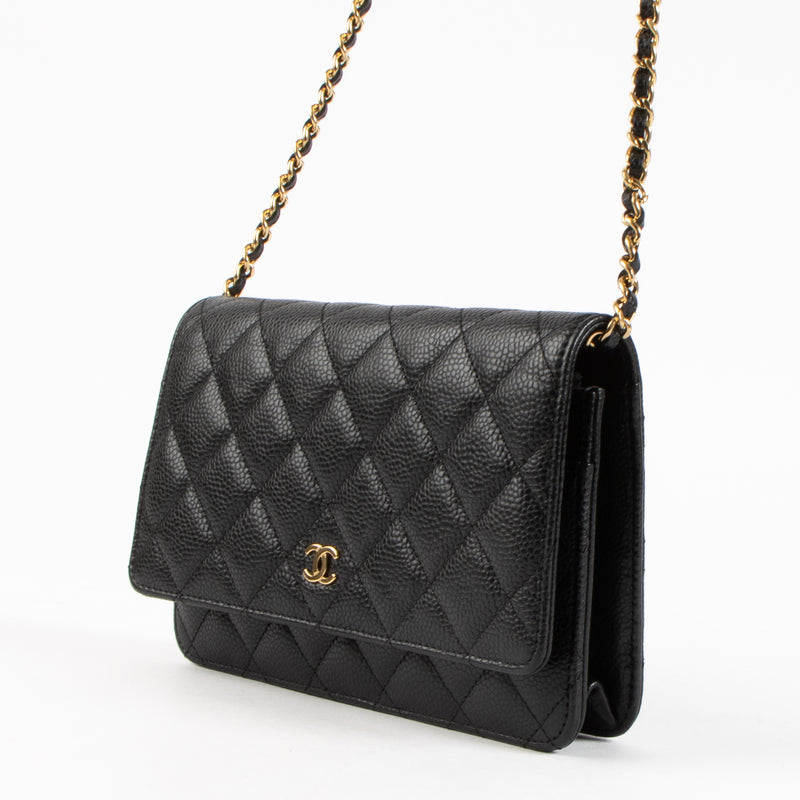 Shop the authentic Chanel Black Caviar Wallet On Chain on Labellov.com !