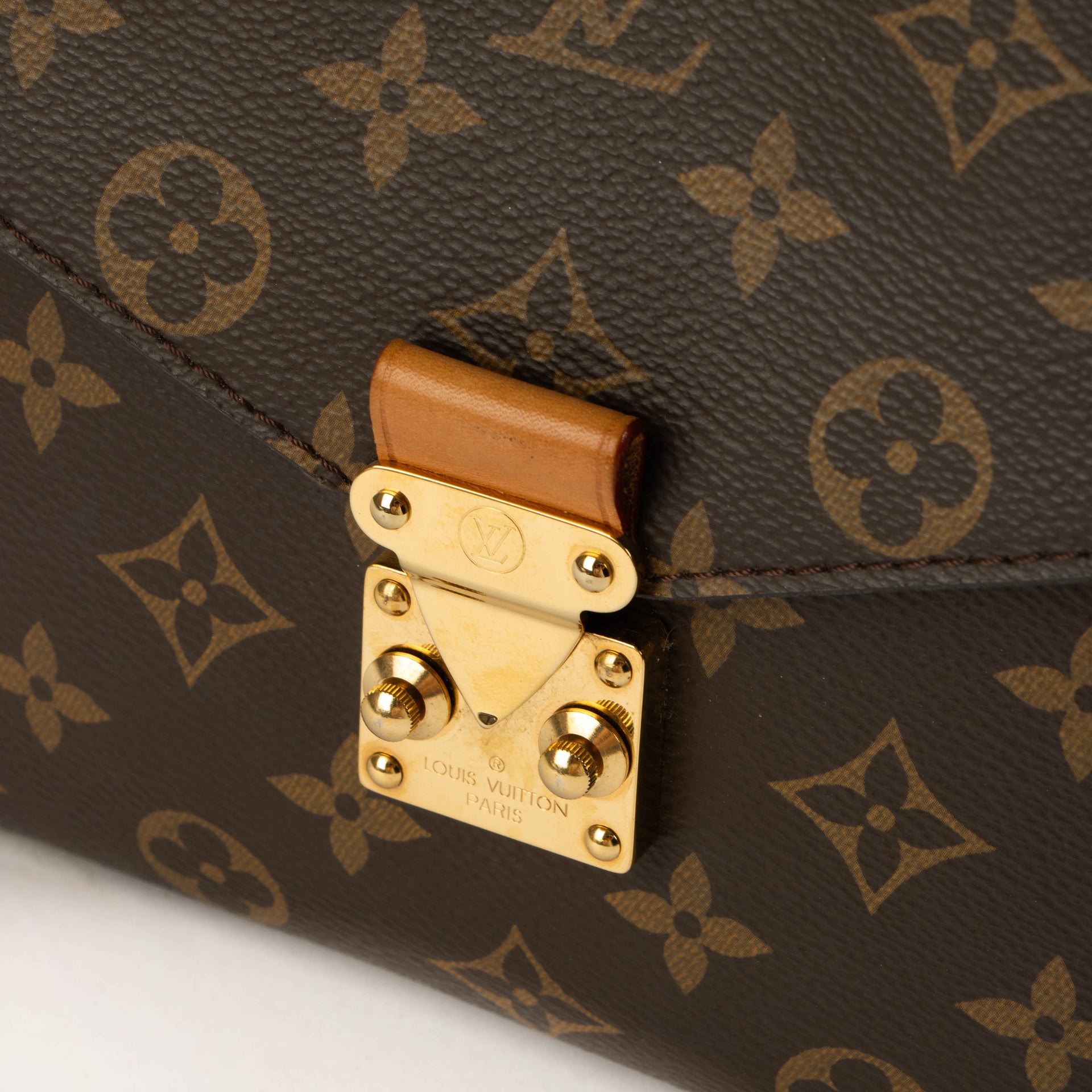 Louis Vuitton Monogram Pochette Metis Bag