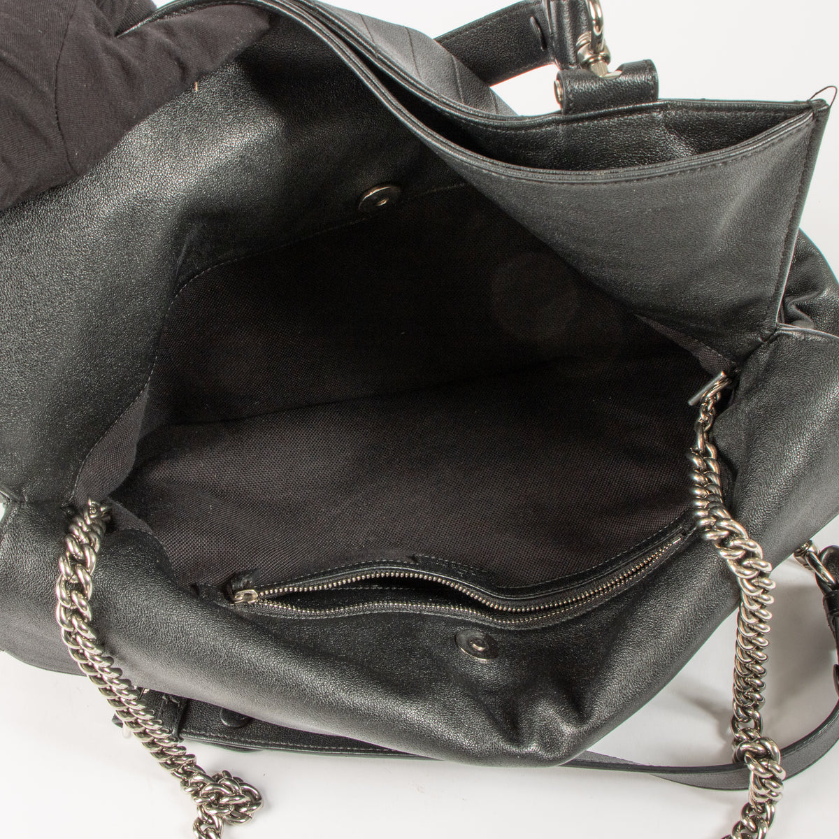 Shop this authentic Gucci Black Medium Blondie Tote Bag Pre-loved on Labellov.com
