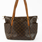 Shop the authentic Louis Vuitton Monogram Totally Tote Bag second hand on Labellov.com
