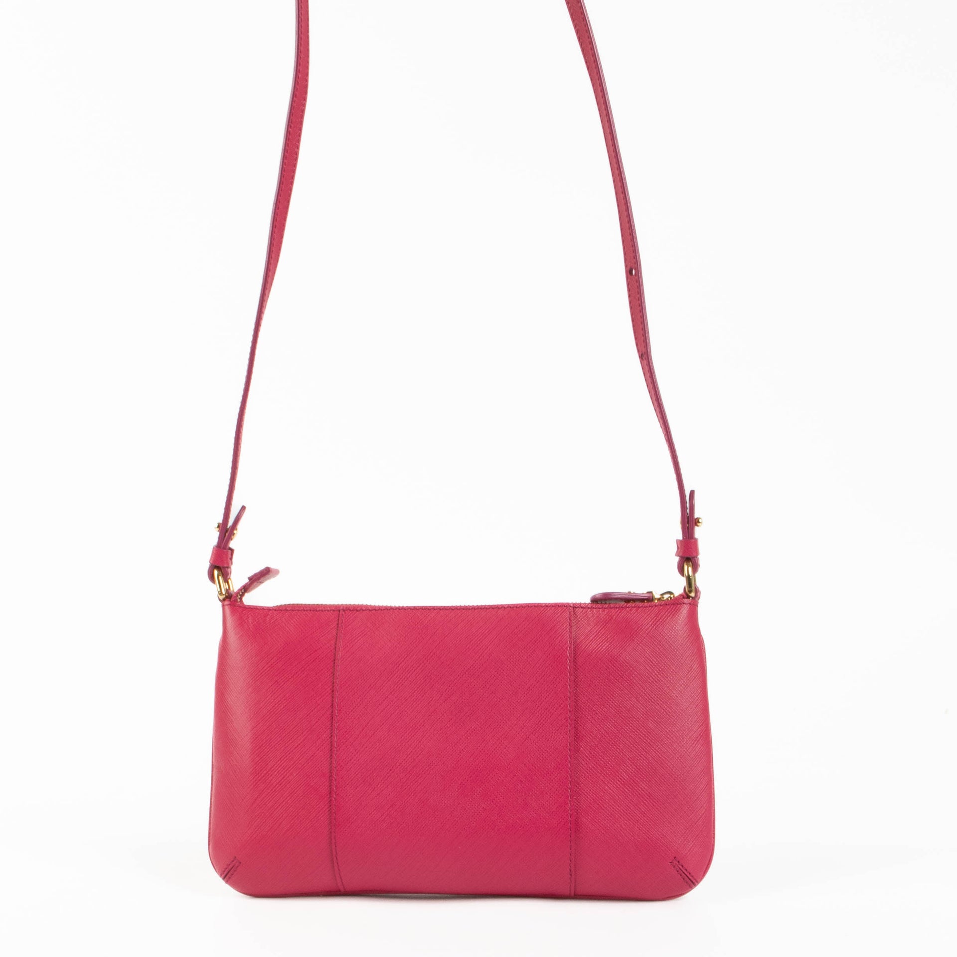 Shop the authentic Ferragamo Pink Crossbody Bag second hand on Labellov.com