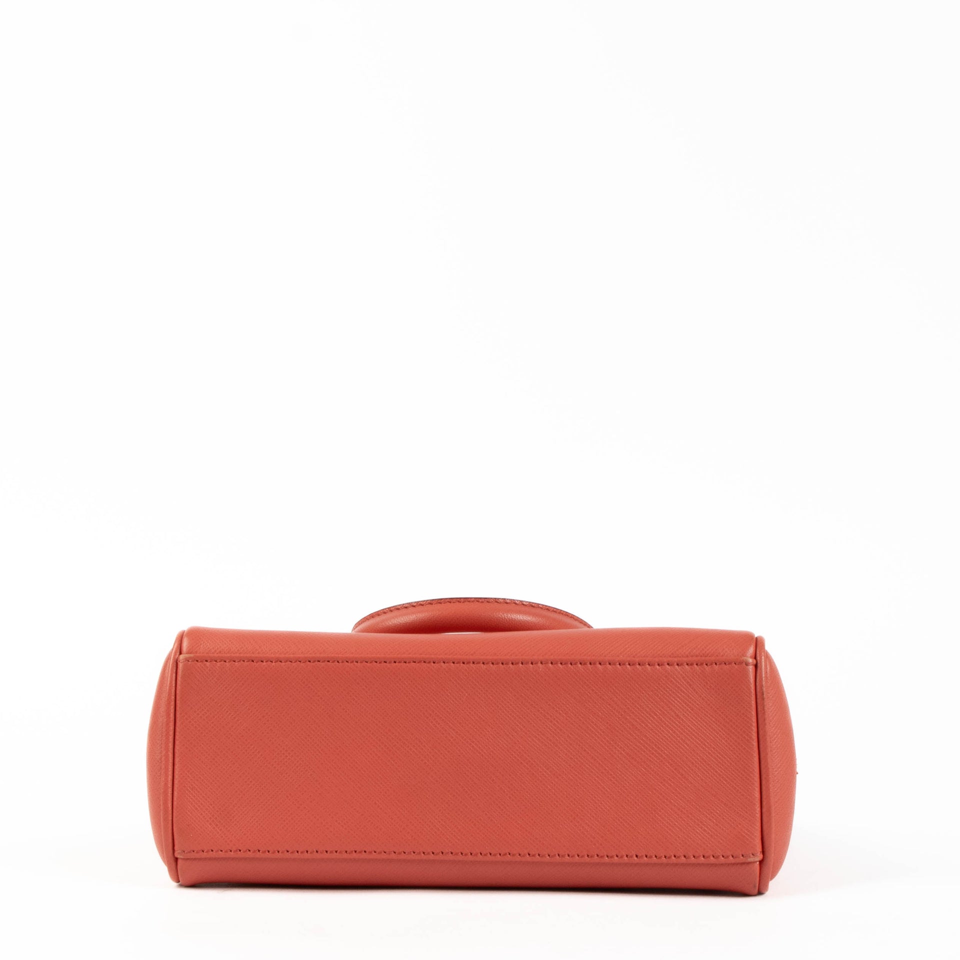 Shop the authentic Ferragamo Pink Mini Batik Bag second hand on Labellov.com