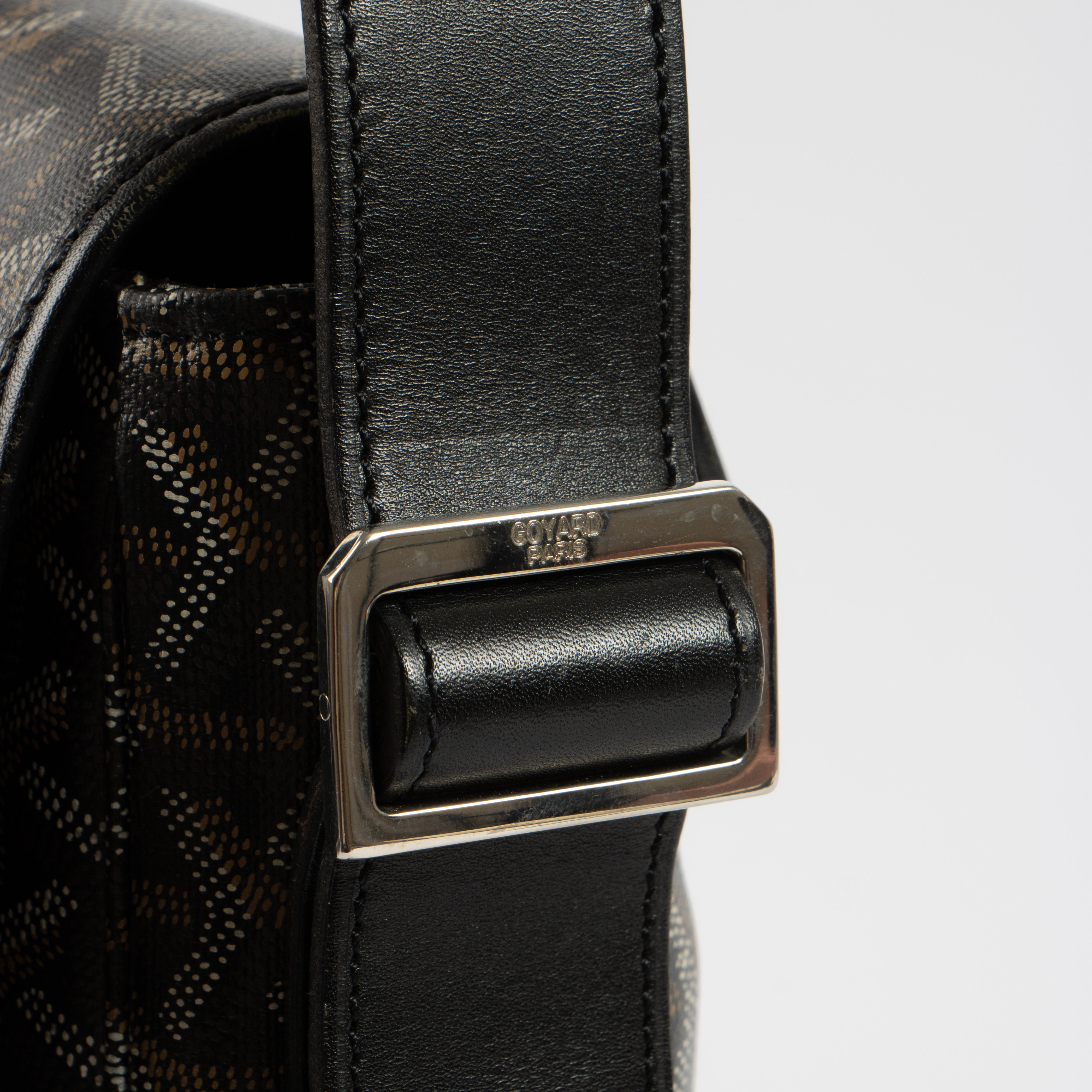 Goyard Black Urbain Messenger Bag – Labellov