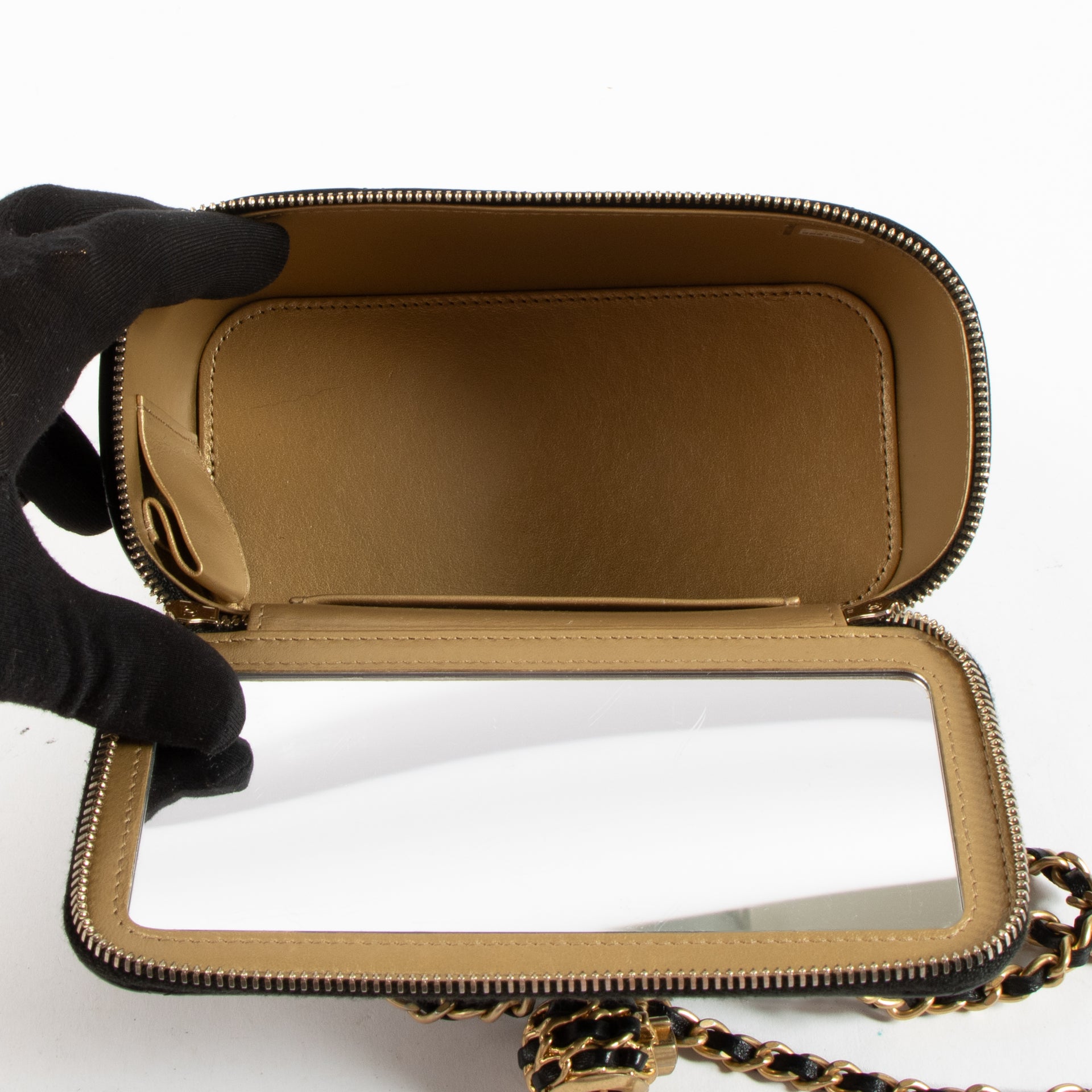 Shop the authentic Chanel Black Pearl Crush Vanity Chain Shoulder Bag on Labellov.com !