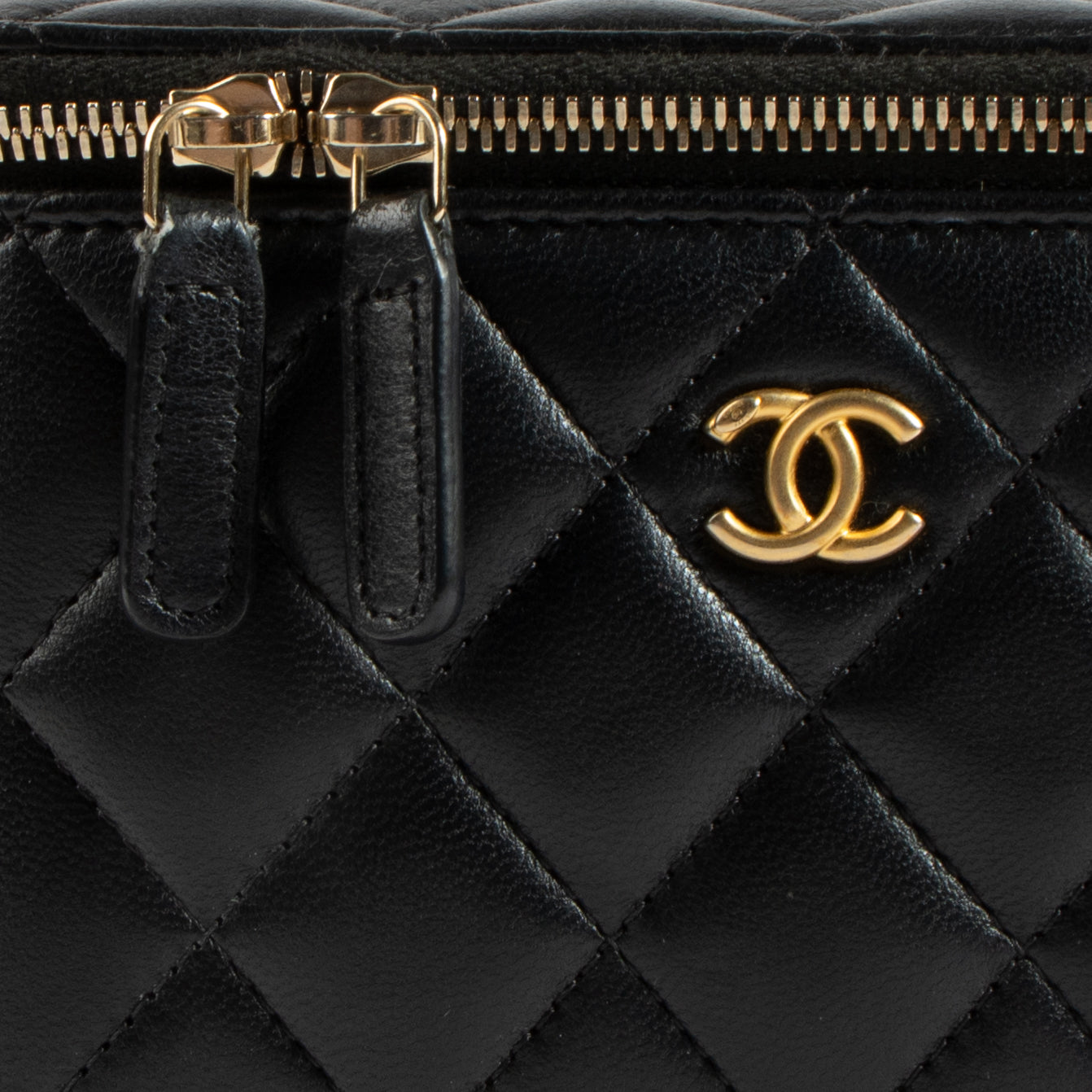 Shop the authentic Chanel Black Pearl Crush Vanity Chain Shoulder Bag on Labellov.com !