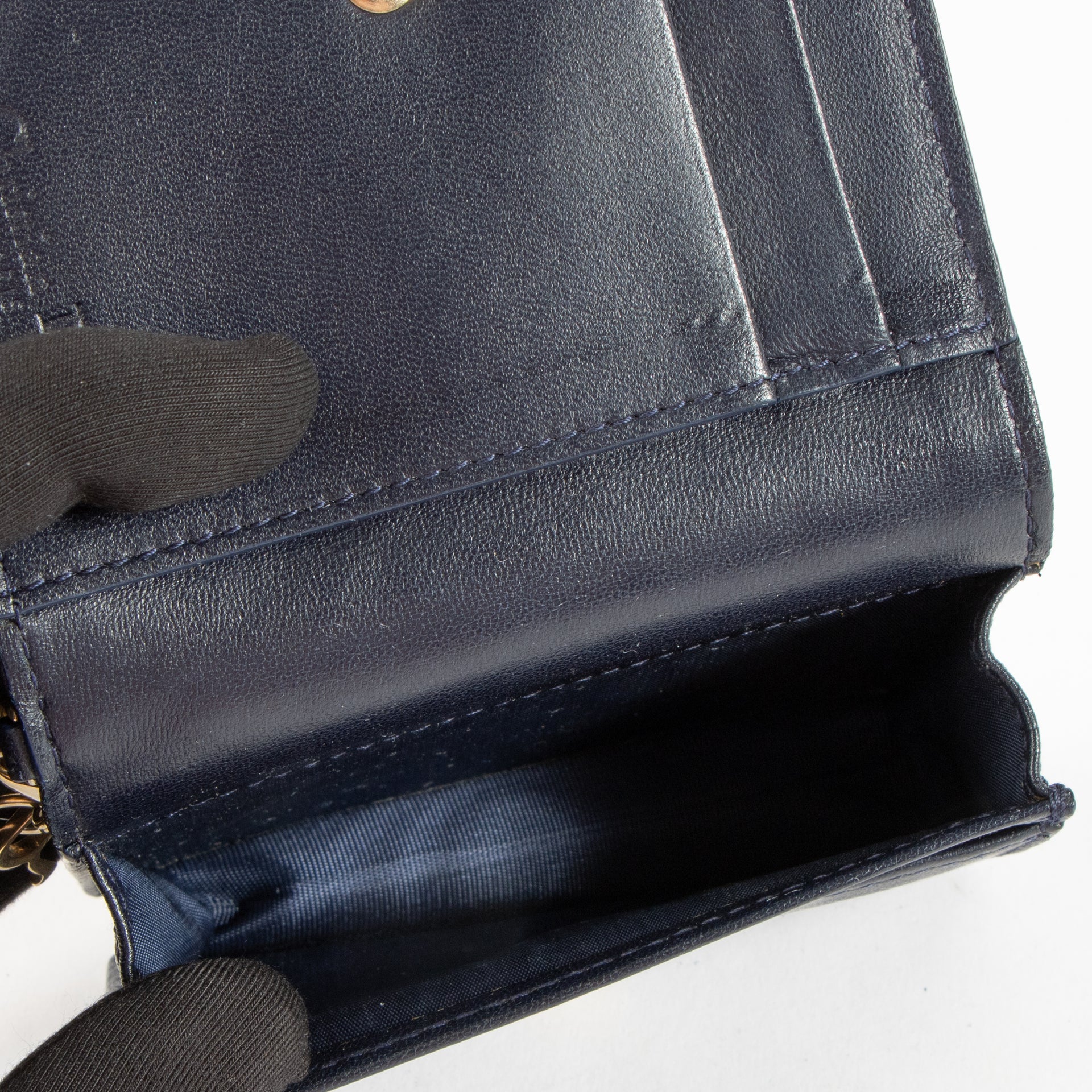 Shop the authentic Christian Dior Mini Lady Dior Wallet on Labellov.com !