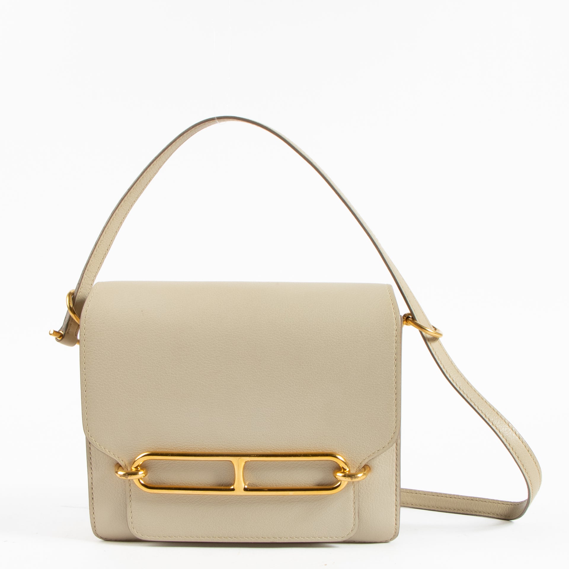Shop the authentic Hermès Béton Evercolor Roulis 18 Bag on Labellov.com !