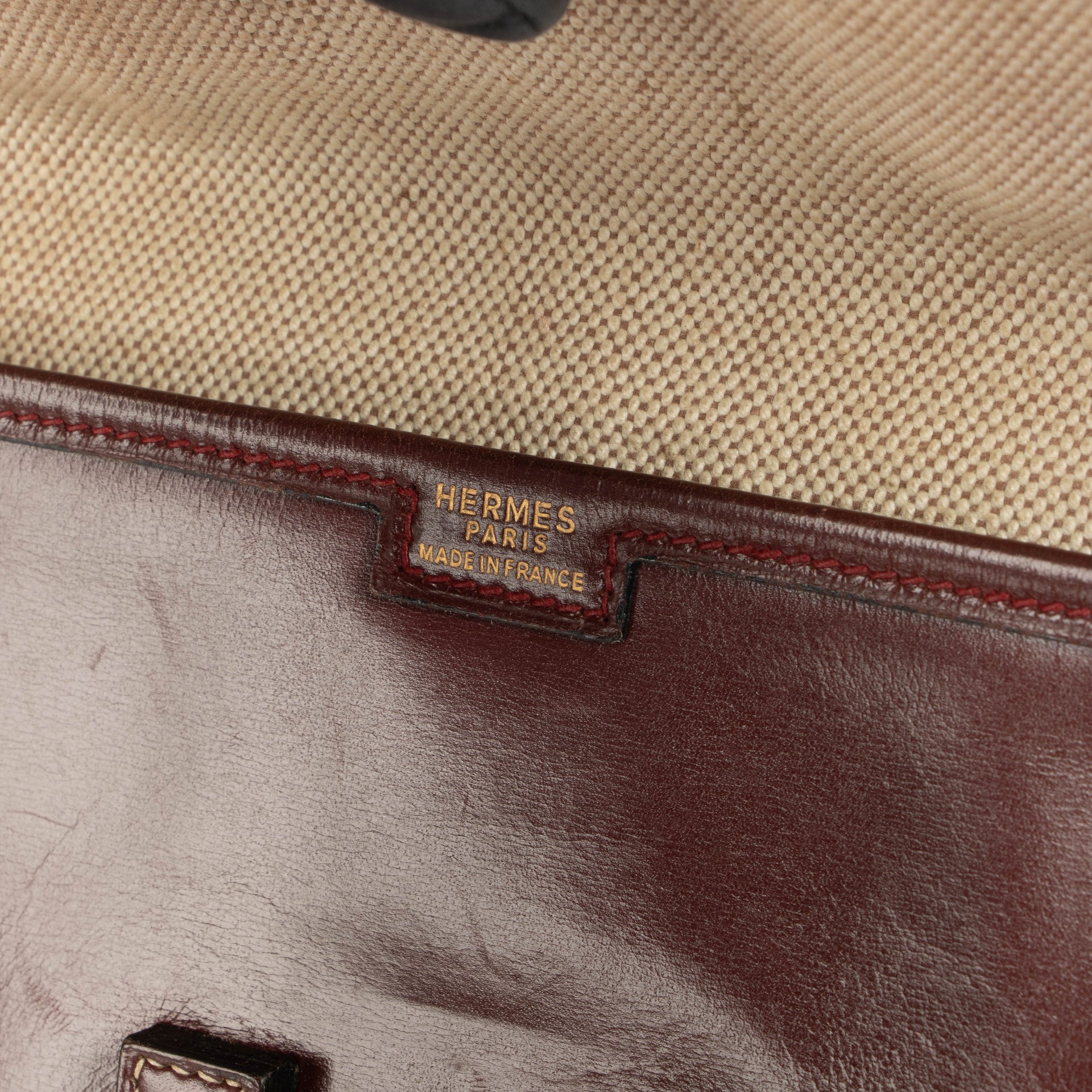Pochette Hermès Jige PM en cuir Box Bordeaux