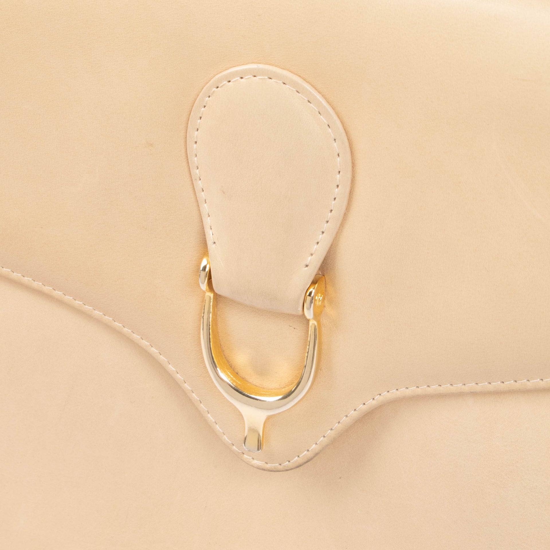 Gucci Vintage Beige Leather Messenger Bag
